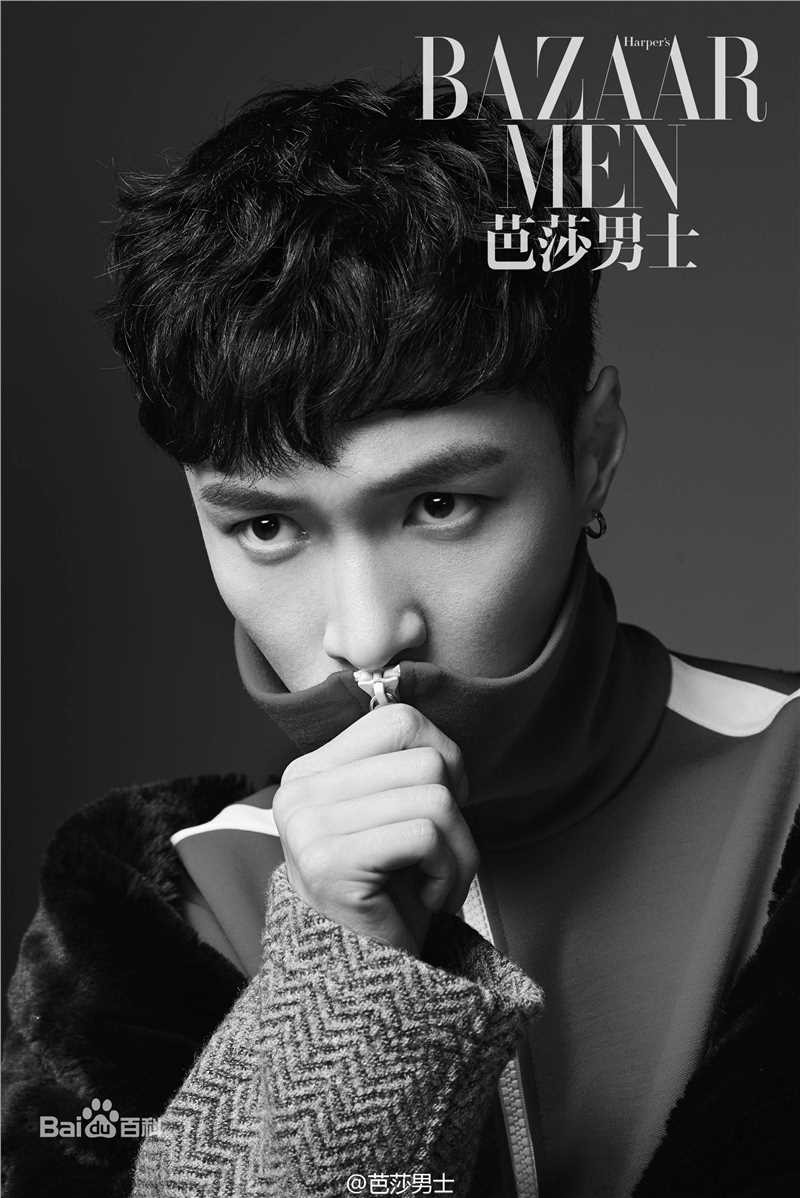 张艺兴(LAY，レイ)精选《芭莎男士》图册