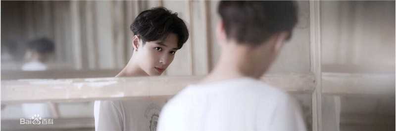 高清张艺兴(LAY，レイ)性感图片