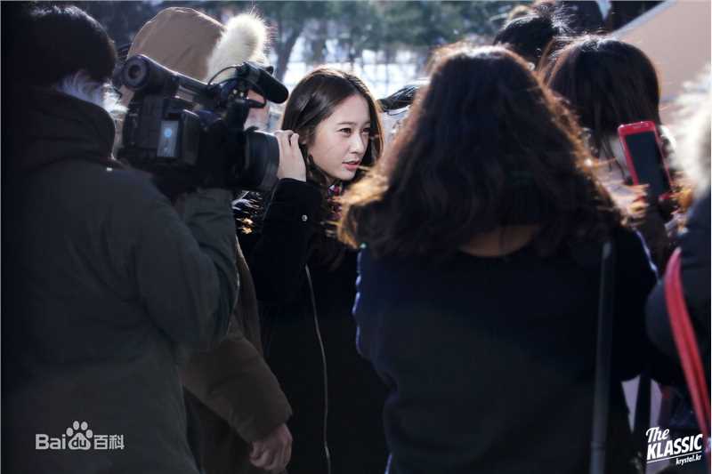 郑秀晶(Jung Soo Jung、Chrystal、Krystal、)学霸晶性感图片壁纸