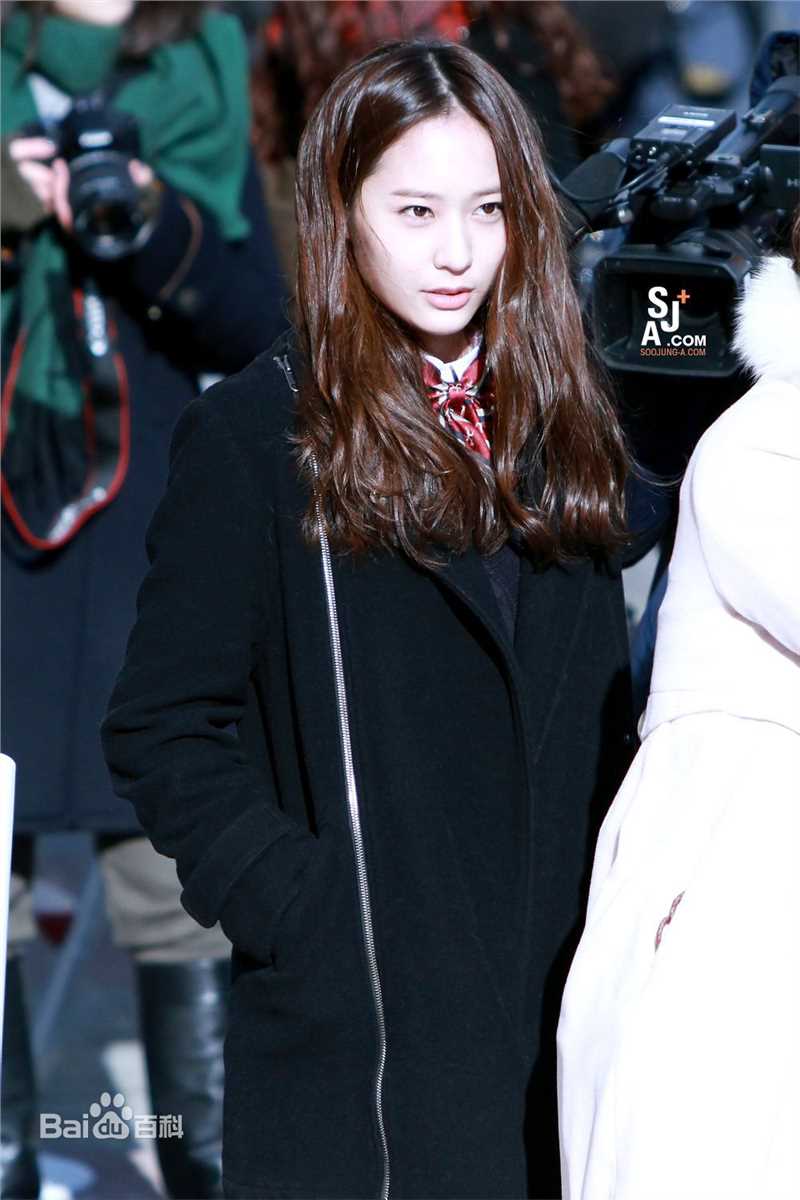 郑秀晶(Jung Soo Jung、Chrystal、Krystal、)学霸晶性感图片壁纸