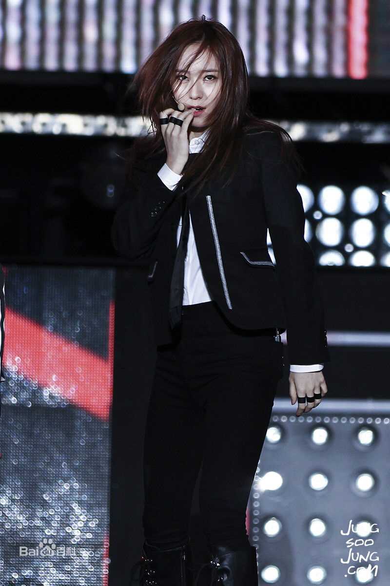 郑秀晶(Jung Soo Jung、Chrystal、Krystal、)9图片图册