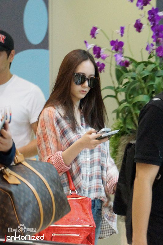 郑秀晶(Jung Soo Jung、Chrystal、Krystal、)1性感图片图集