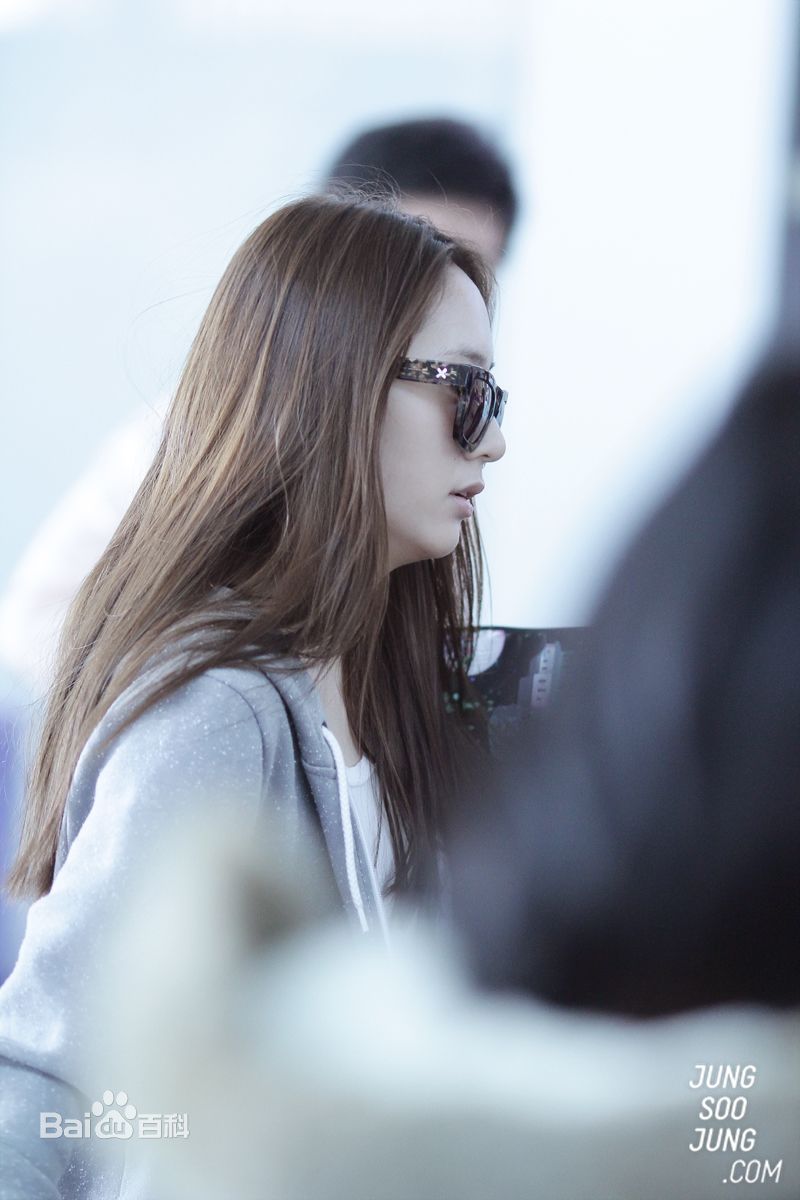 郑秀晶(Jung Soo Jung、Chrystal、Krystal、)1性感图片图集