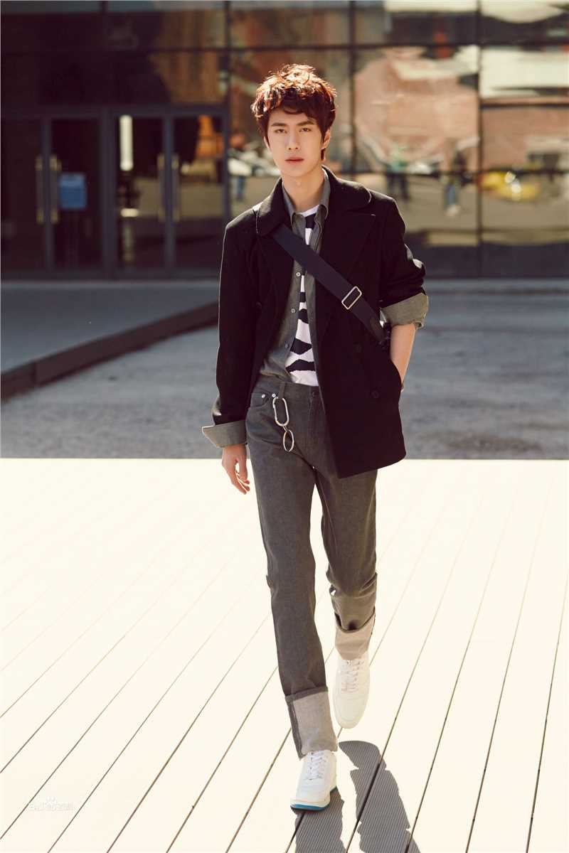 王一博(YiBo)最优质杂志/相册