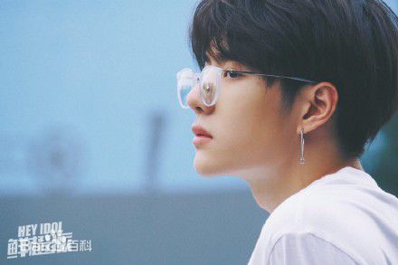 王一博(YiBo)最优质杂志/相册