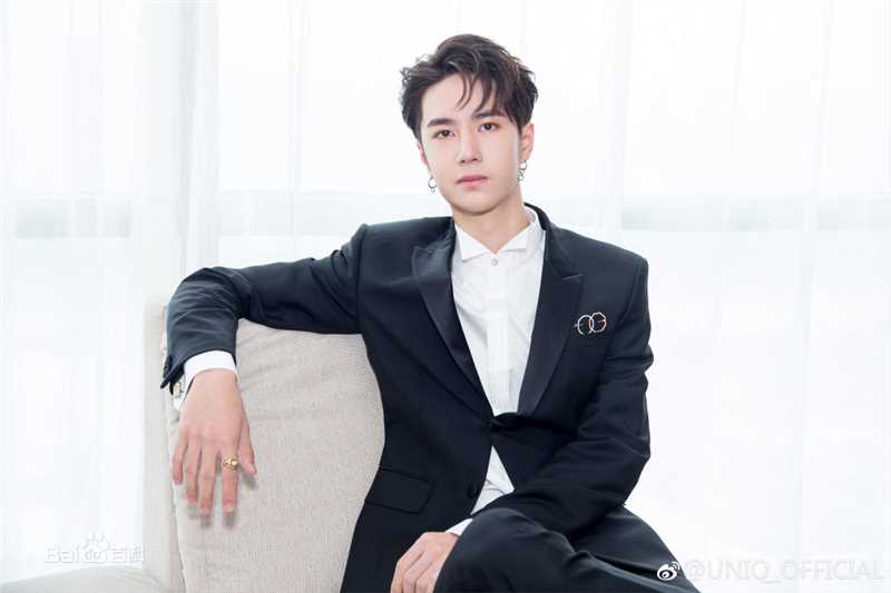 王一博(YiBo)演唱会及其他素颜照壁纸