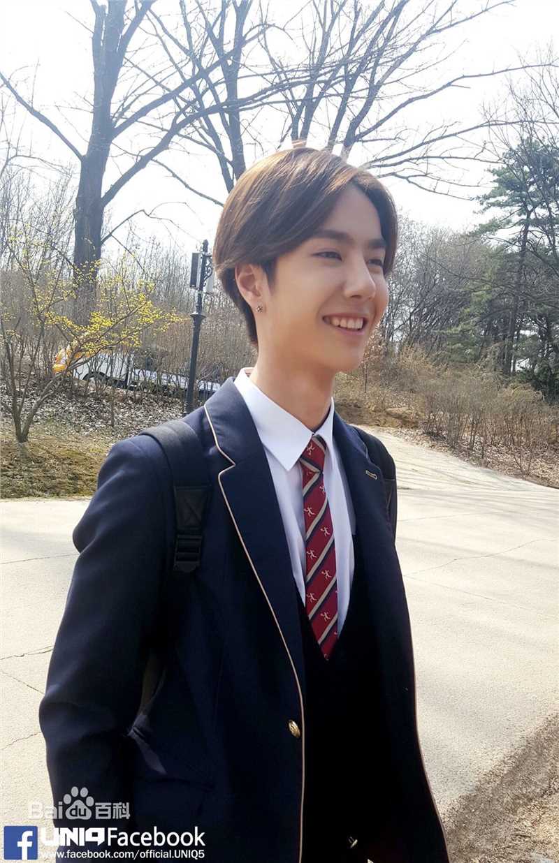 王一博(YiBo)演唱会及其他素颜照壁纸