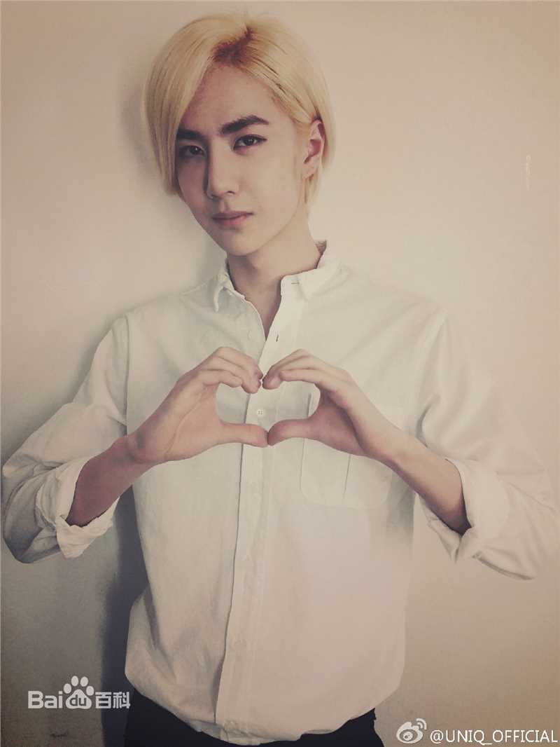 王一博(YiBo)2014年-2015年素颜照相册