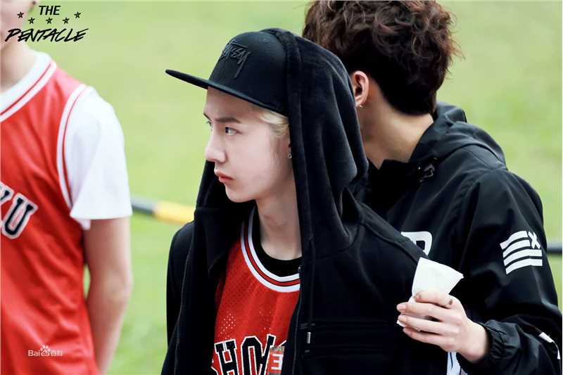 王一博(YiBo)2014年-2015年素颜照相册