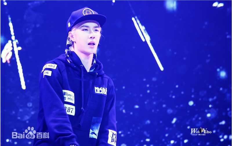 王一博(YiBo)2014年-2015年素颜照相册