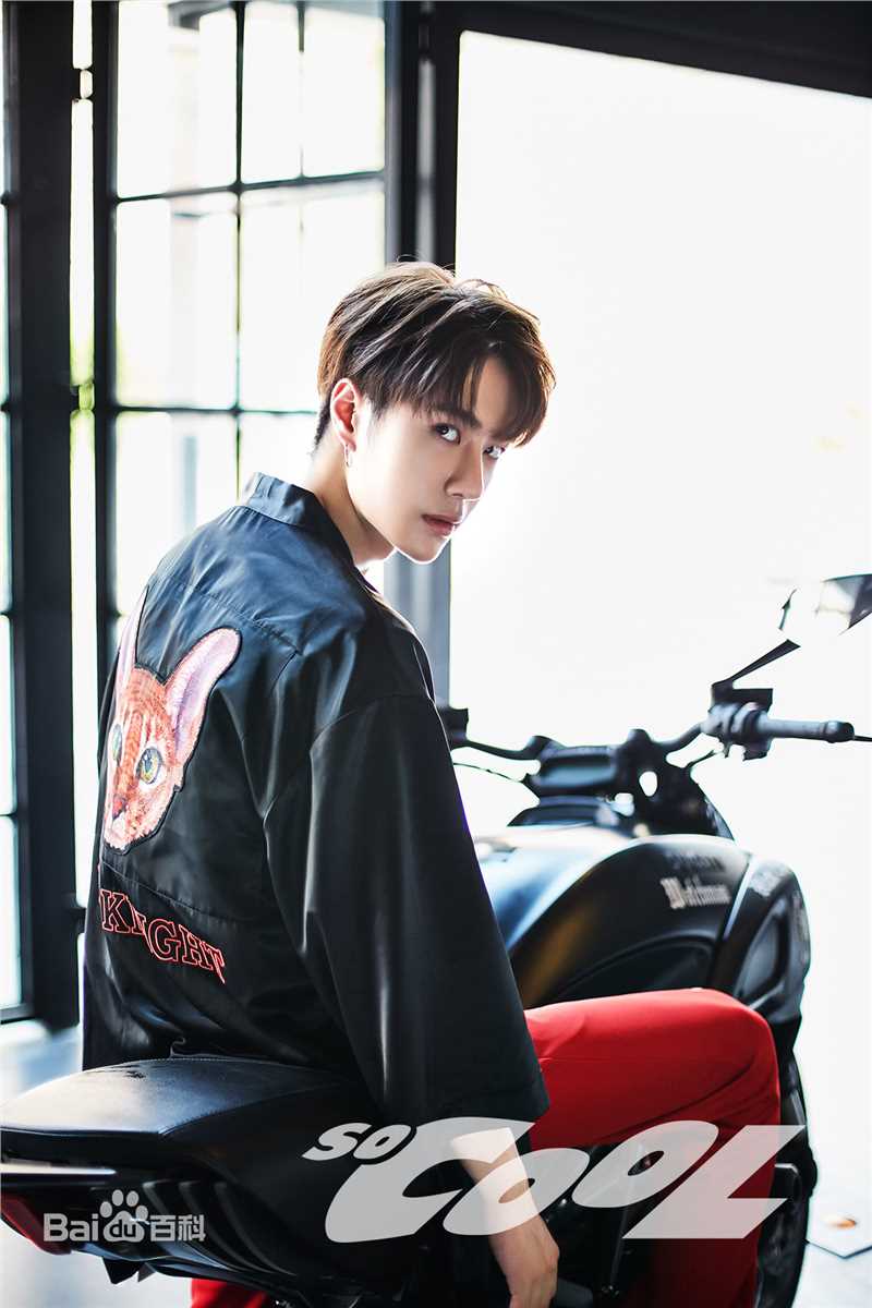 王一博(YiBo)SoCooL图册