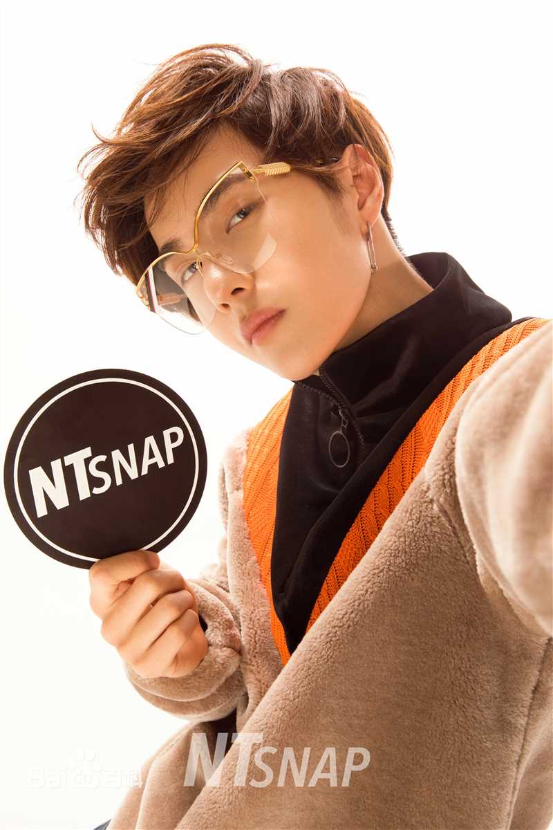 最全王一博(YiBo)在《NTsnap》时尚大片中的壁纸