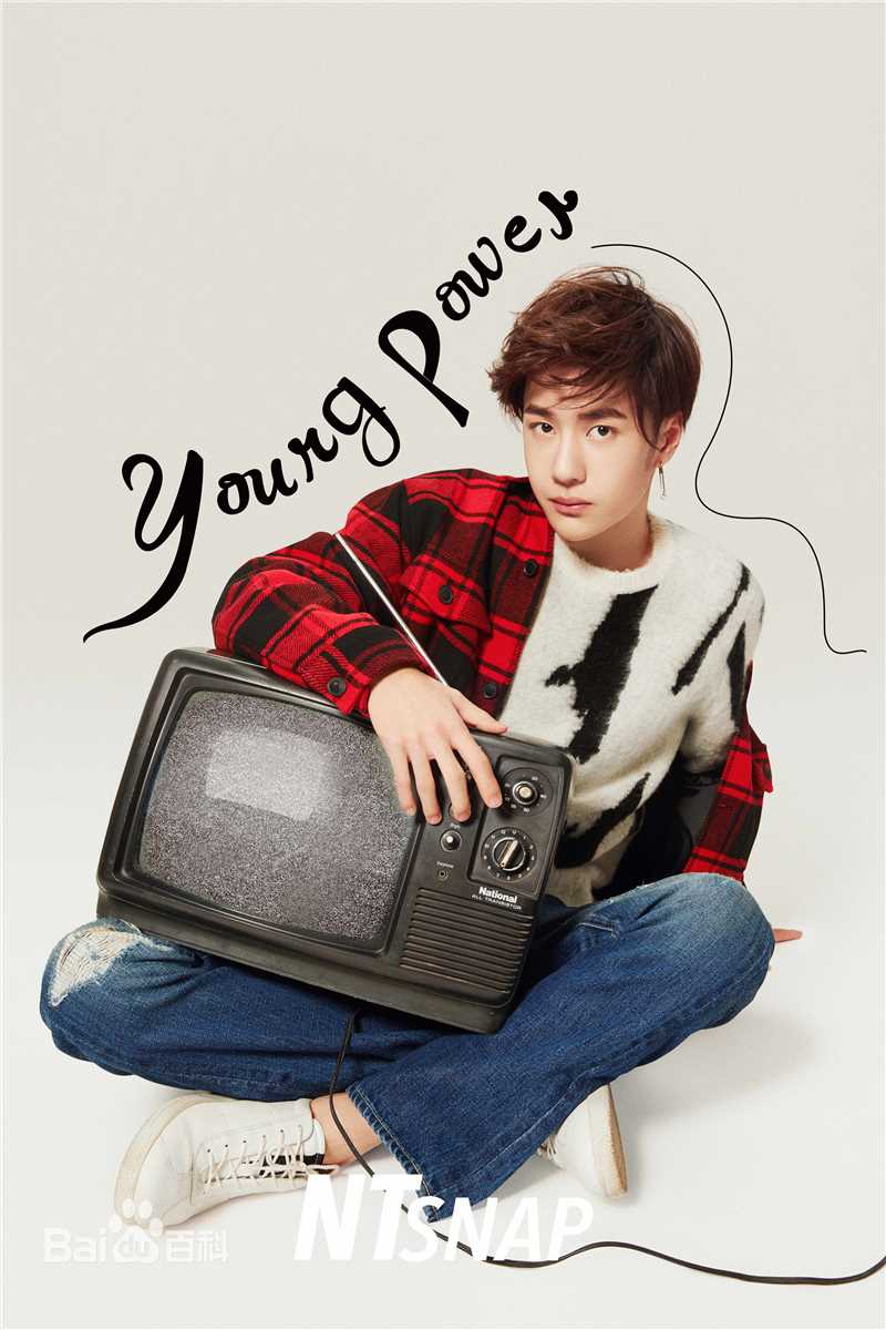 最全王一博(YiBo)在《NTsnap》时尚大片中的壁纸