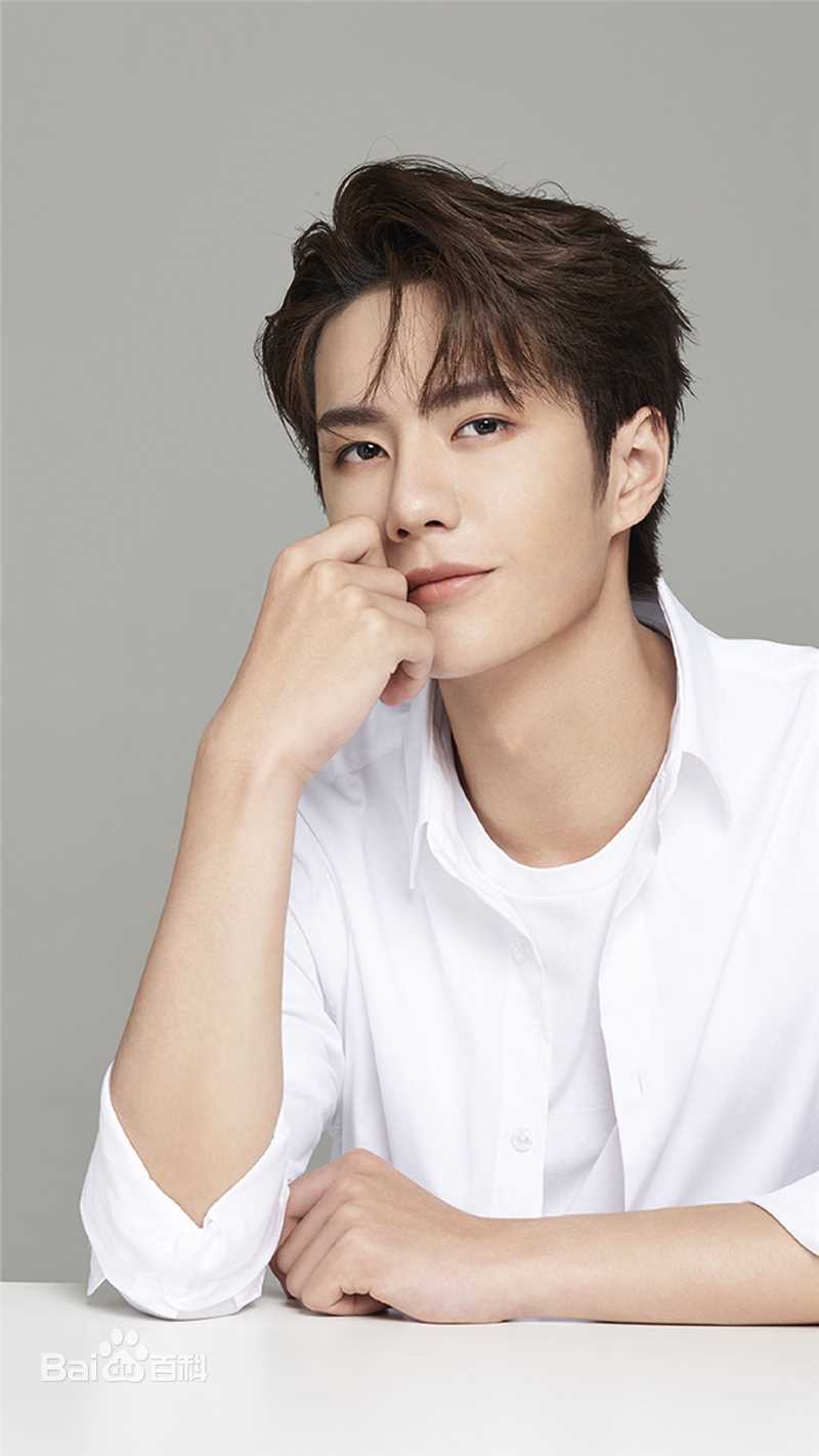 王一博(YiBo)概述图册前后照片