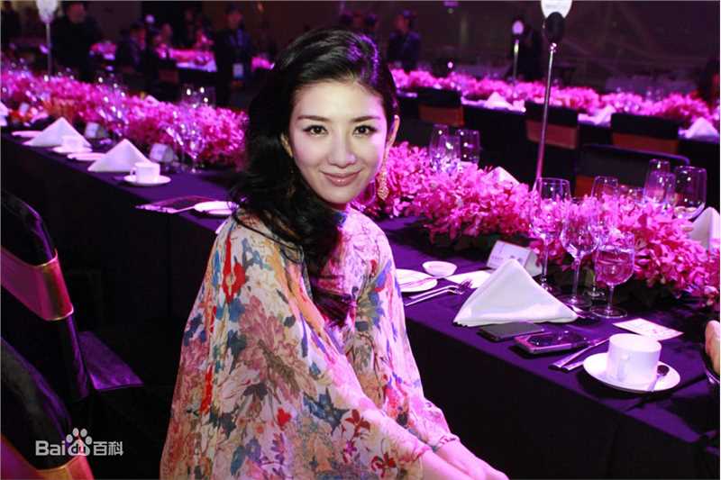 最全黄奕(Crystal)精彩图册