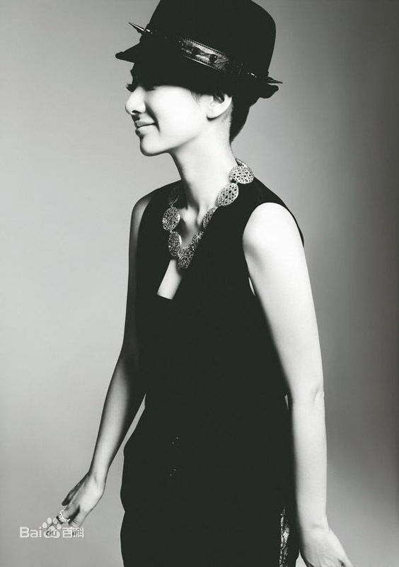 最全黄奕(Crystal)精彩图册