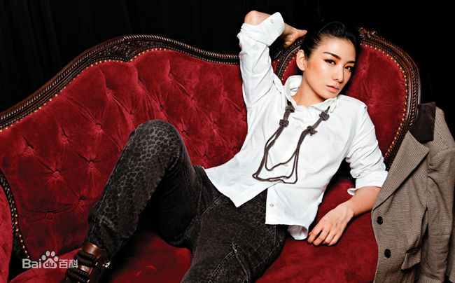 最全黄奕(Crystal)精彩图册