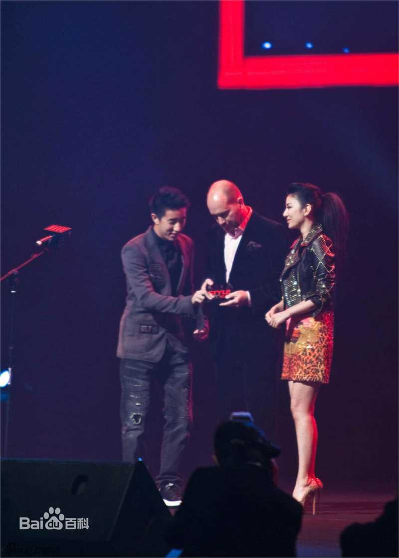 最全黄奕(Crystal)精彩图册