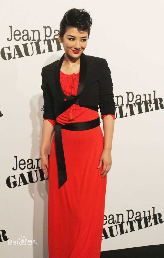 最全黄奕(Crystal)精彩图册