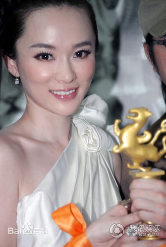 霍思燕(Huo Siyan)获奖前后照片