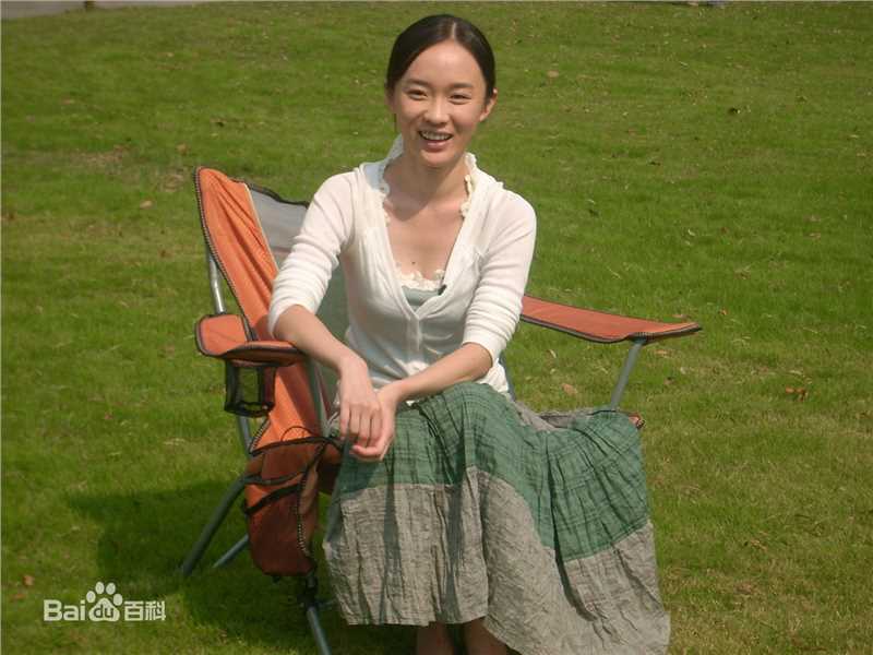 霍思燕(Huo Siyan)在《夫妻一场》饰演女一号宁小燕中的