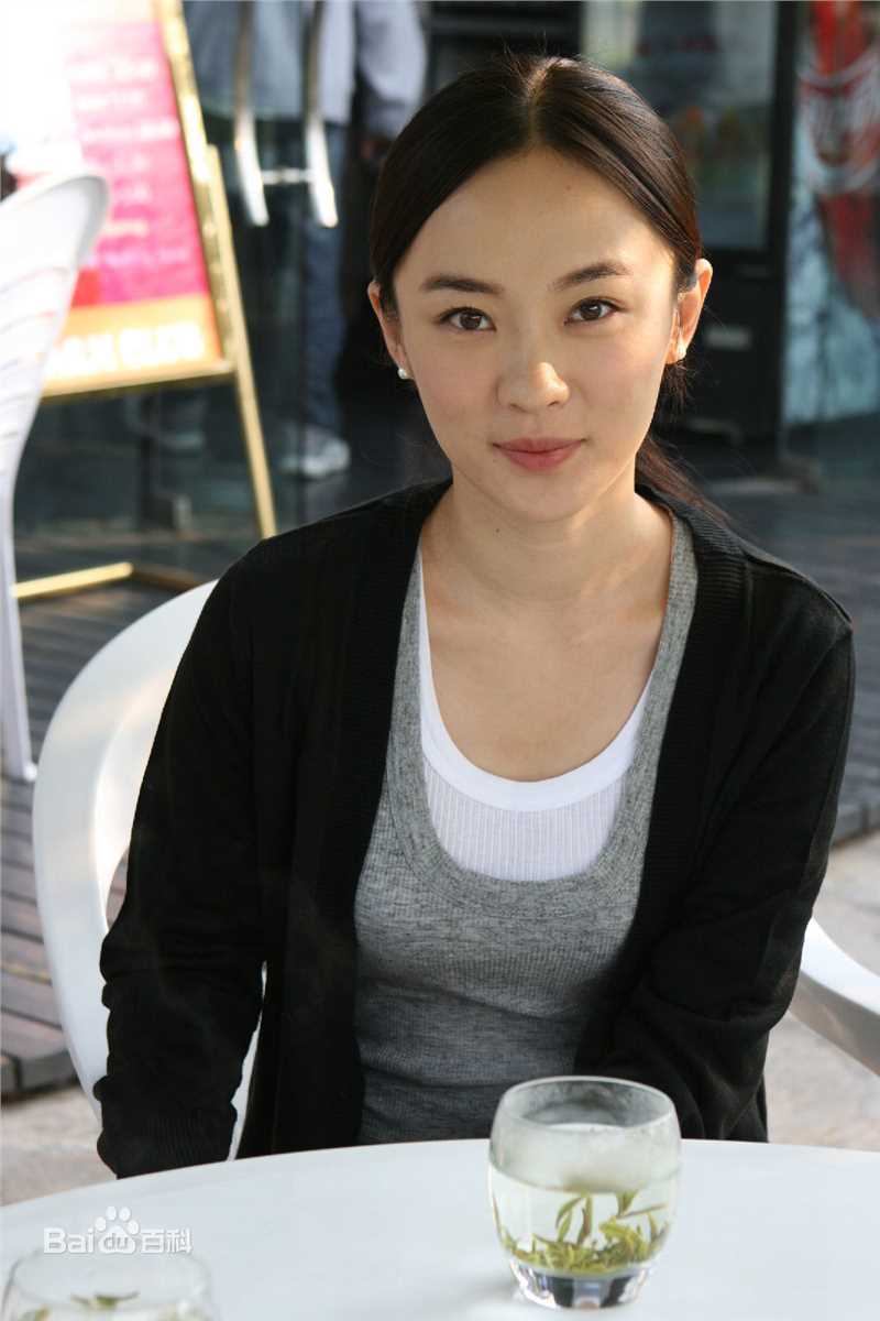 霍思燕(Huo Siyan)在《夫妻一场》饰演女一号宁小燕中的