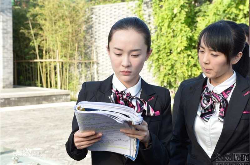 精选霍思燕(Huo Siyan)在《爱情面前谁怕谁》饰演女一号于小渔中的图册