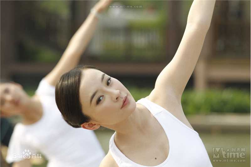 霍思燕(Huo Siyan)在《饮食男女2》饰演女一号瓦儿中的