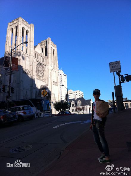 文章(Wen Zhang)各场合图集素颜照壁纸