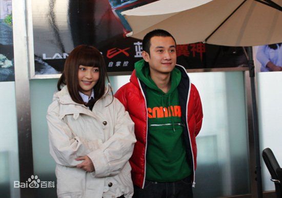 文章(Wen Zhang)出轨事件素颜照相册