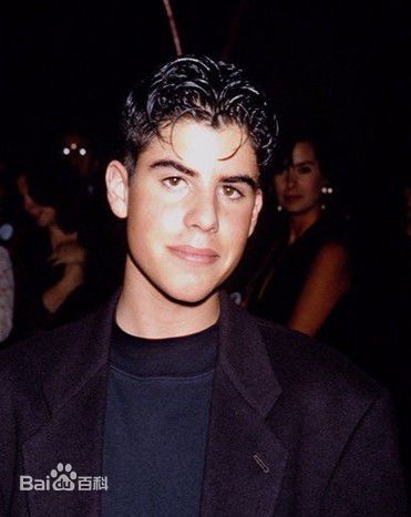 西尔维斯特·史泰龙(Sylvester Stallone)史泰龙的家庭生活照相册