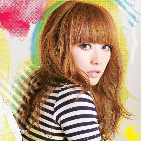 柳岩(Ada)精选EP《岩色》珍藏图册