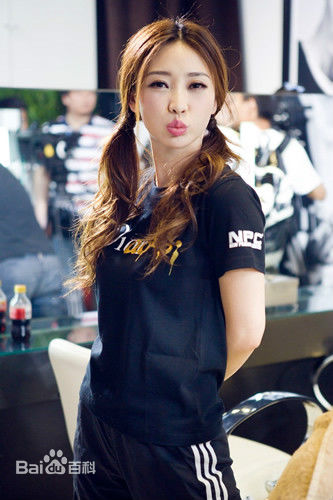 柳岩(Ada)丝男士壁纸壁纸