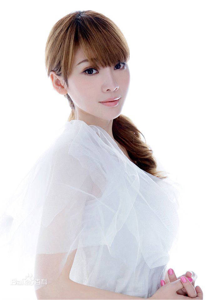 柳岩(Ada)纯色背景图片图册生活照