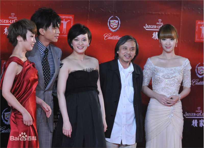 柳岩(Ada)礼服装图册壁纸壁纸