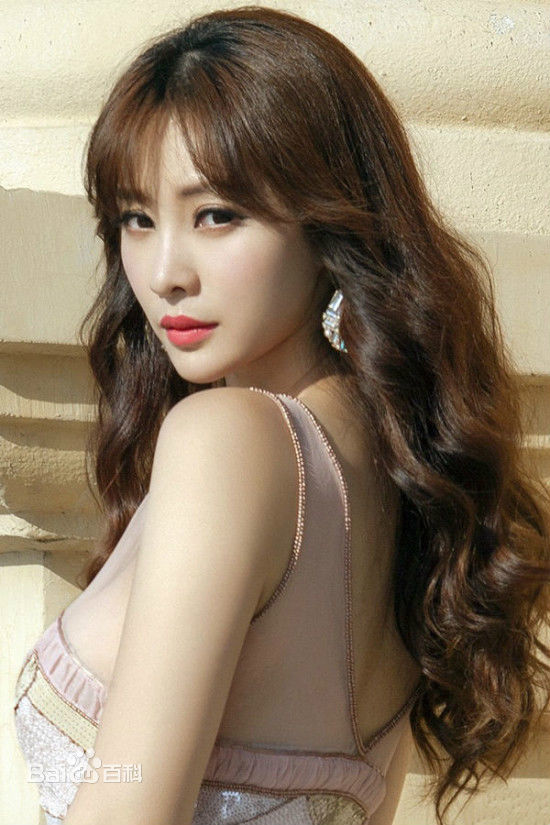 柳岩(Ada)2014活动照图册前后照片