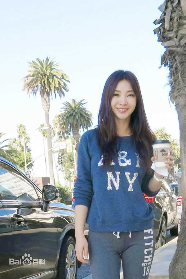 柳岩(Ada)生活照片素颜照壁纸