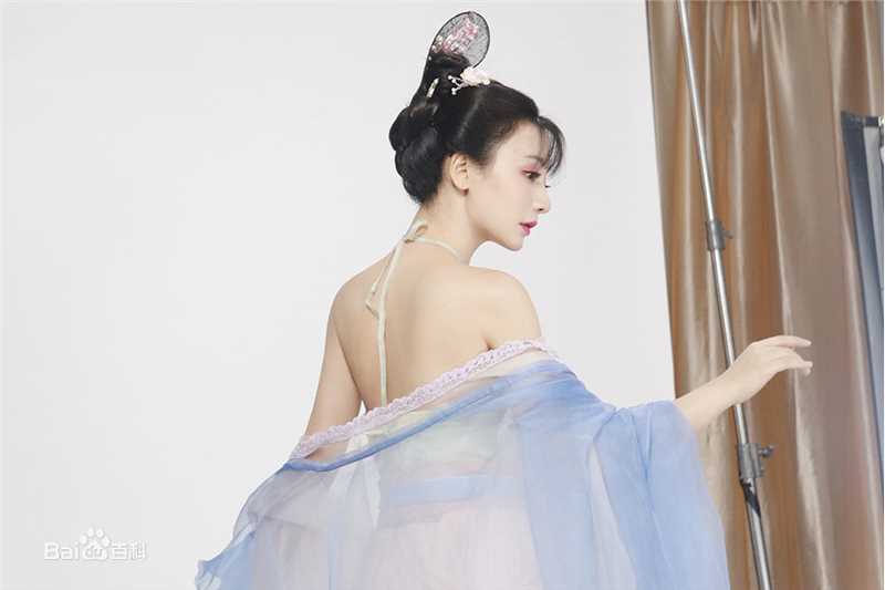 柳岩(Ada)电视剧《回明》最新剧照