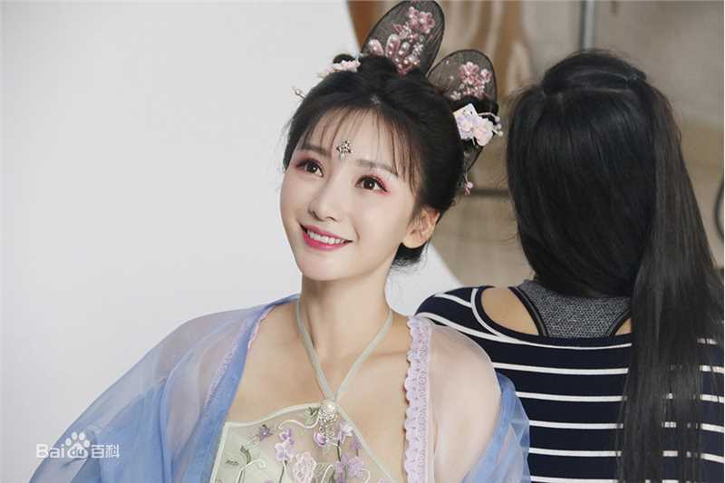 柳岩(Ada)电视剧《回明》最新剧照