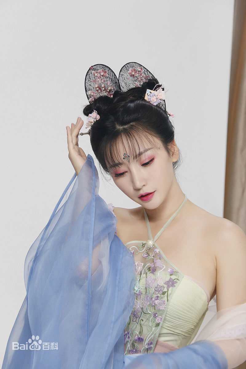 柳岩(Ada)电视剧《回明》最新剧照