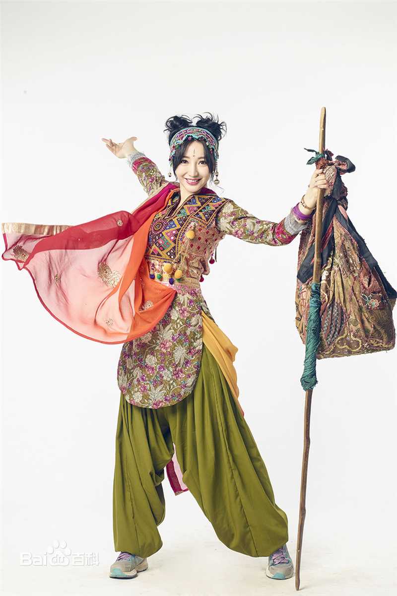 柳岩(Ada)《舞刀弄棍》剧照