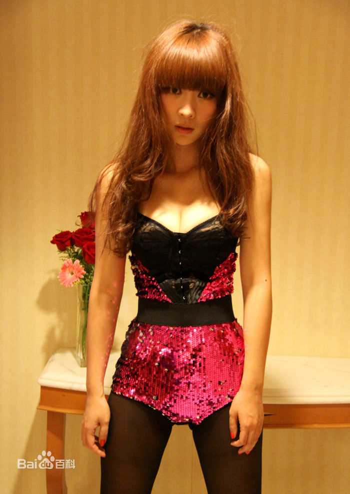 最优质柳岩(Ada)精彩图册