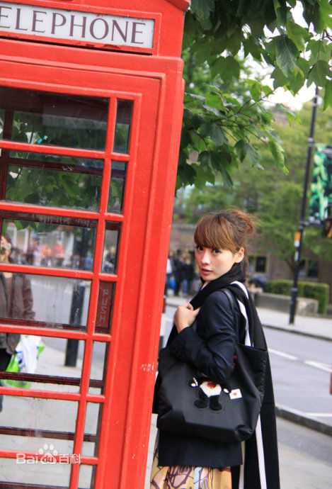 柳岩(Ada)的个人图册素颜照相册