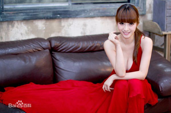 最全柳岩(Ada)精彩图册1