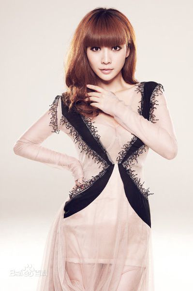 最全柳岩(Ada)精彩图册1