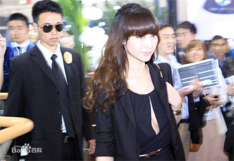 柳岩(Ada)的个人图册前后照片