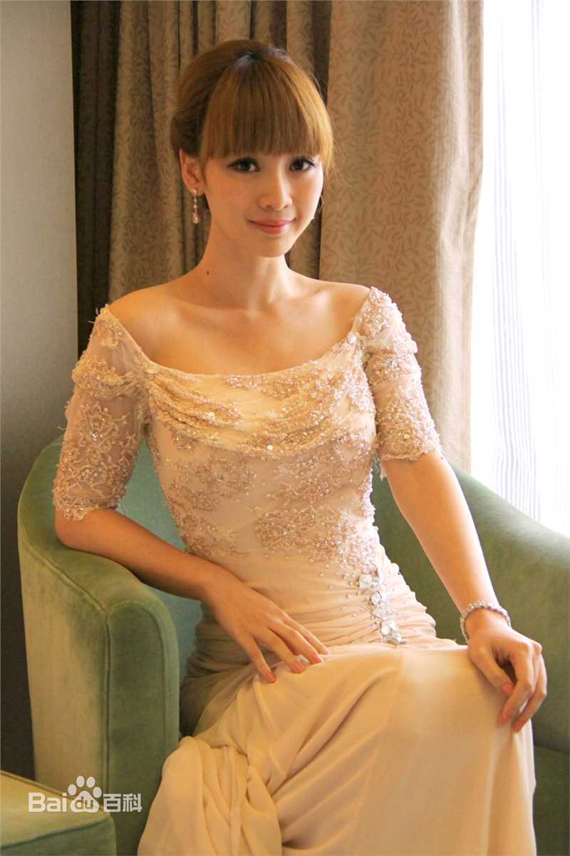 柳岩(Ada)的个人图册前后照片