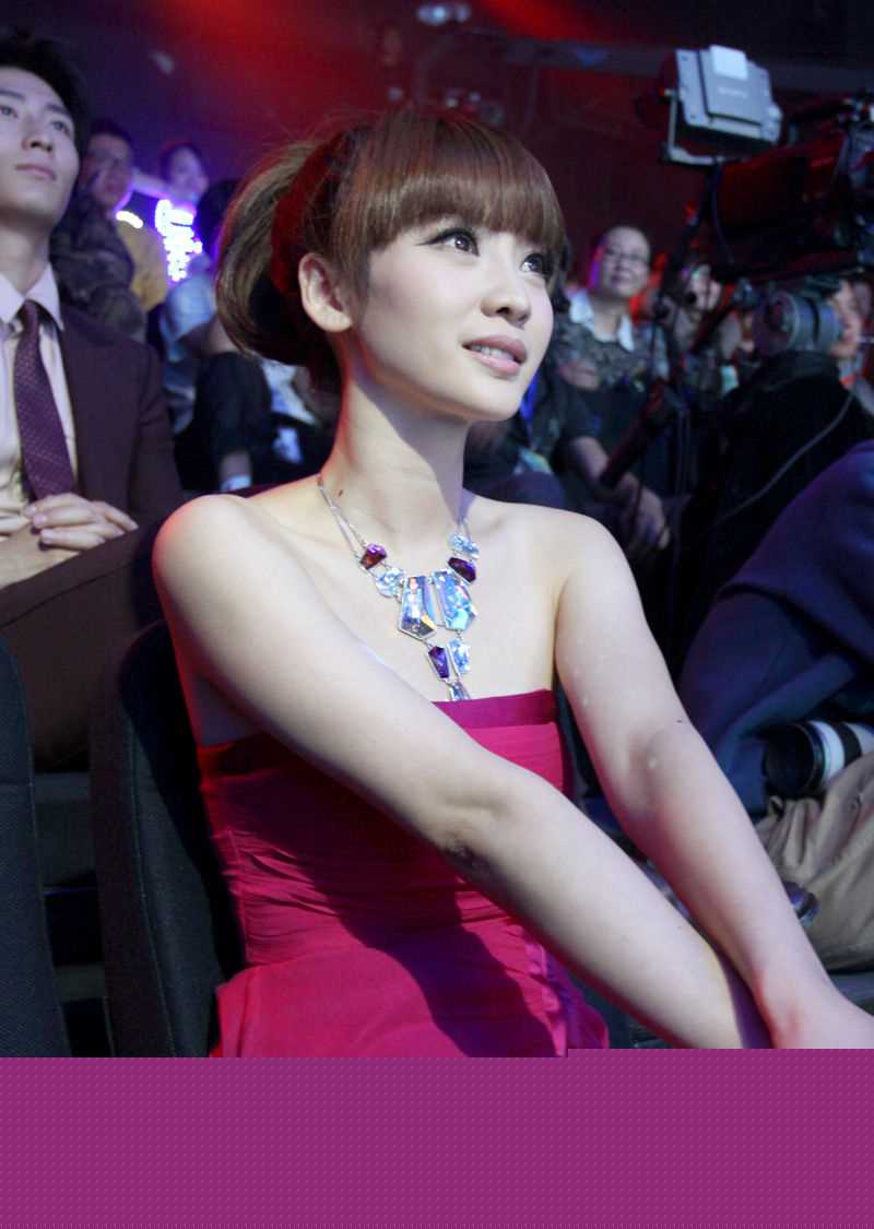 柳岩(Ada)的个人图册生活照相册