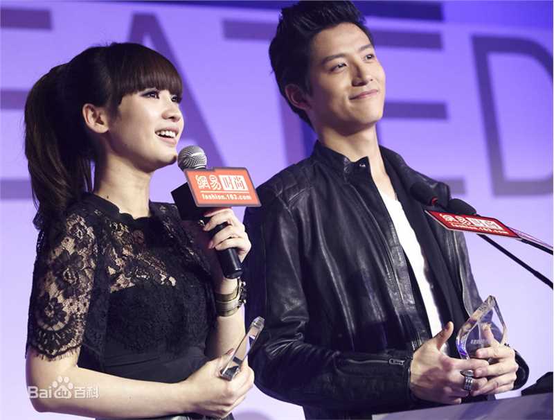 柳岩(Ada)的个人图册生活照相册