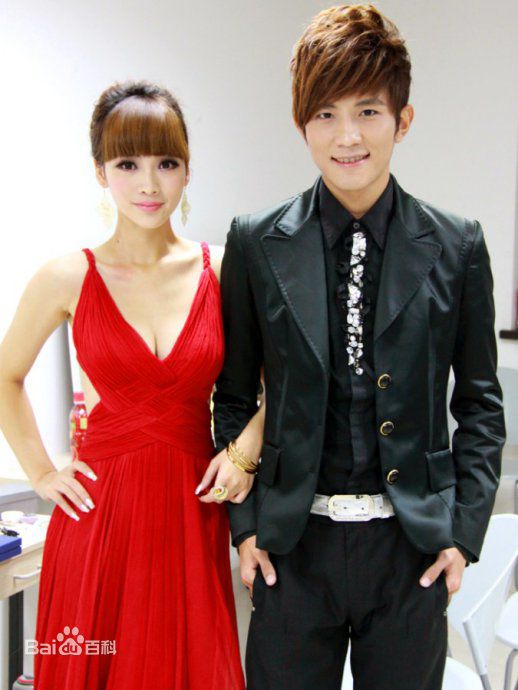 柳岩(Ada)的个人图册性感图片图集